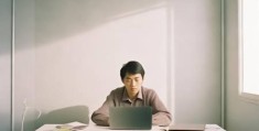冯禧被打岔不乱节奏，揭秘其高效应对之道