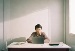 冯禧被打岔不乱节奏，揭秘其高效应对之道